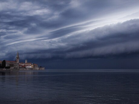 Opkomende storm, Poreć - Kroatie