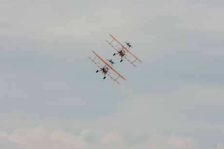 Aero Superbatic Wing Walkers