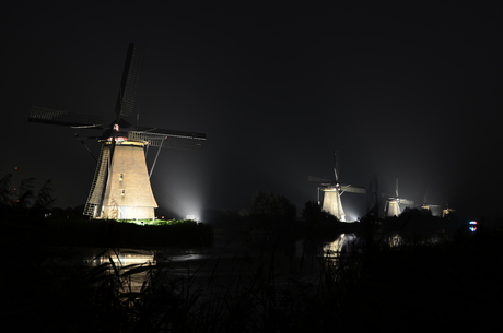 Verlichte molens te Kinderdijk