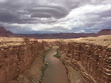 Dreigend weer boven de Colorado river