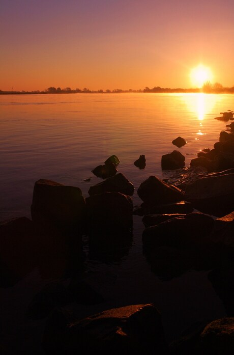 The IJssel at sunrise...