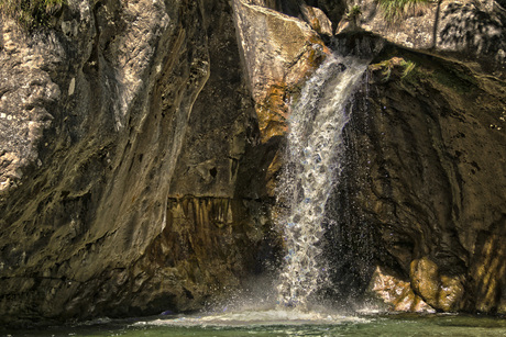 HDR waterval begna