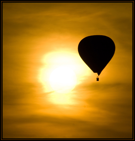 Ballon in de avondzon.