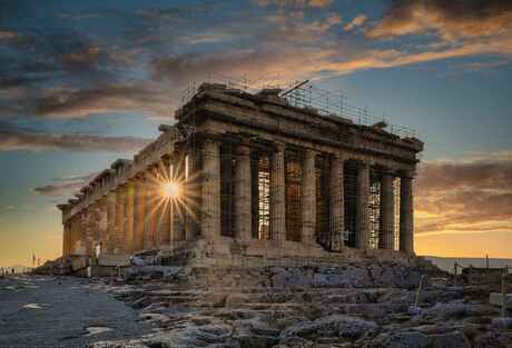 Zon over de Acropolis