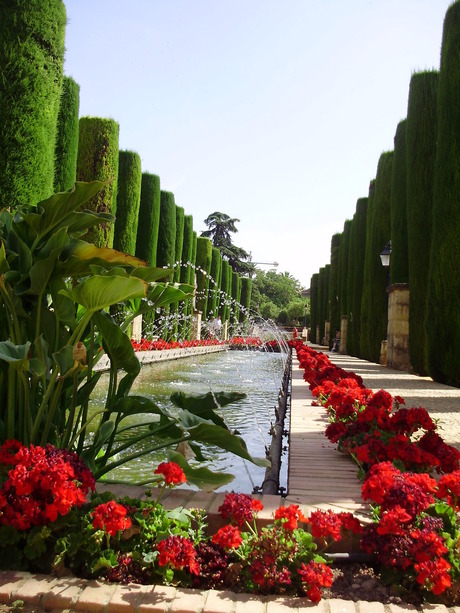 De tuin in het Alcázar van Cordoba