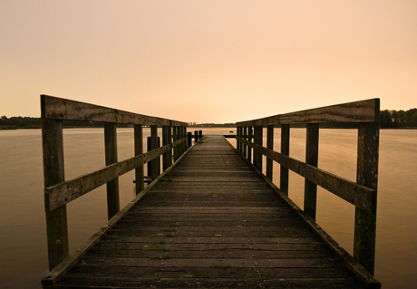 Steiger in de nacht