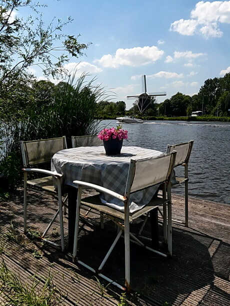 Langs en op de Amstel 75.