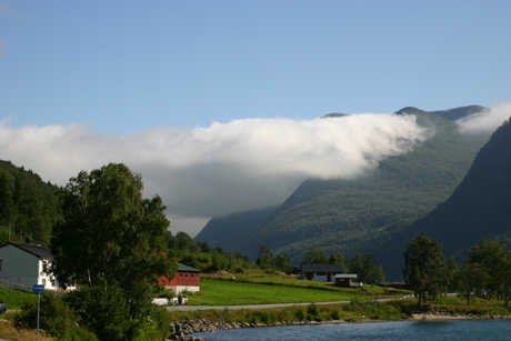 Laag hangende bewolking