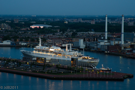 SS Rotterdam vanaf de Euromast