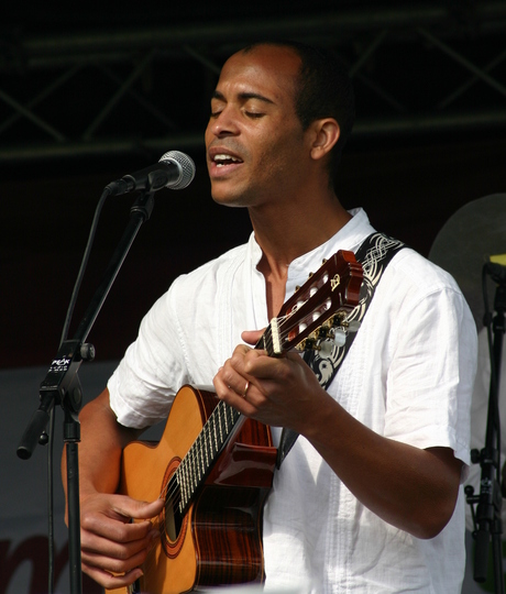 gitarist rabasa te almere