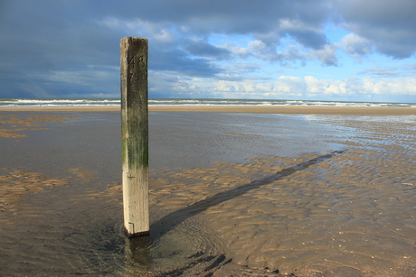 Strand paal van Heemskerk