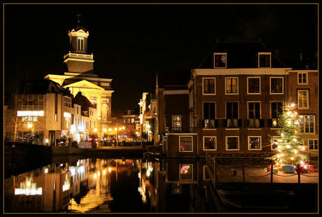 Leiden by night