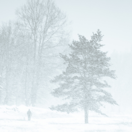 Wandelen tijdens een sneeuwstorm