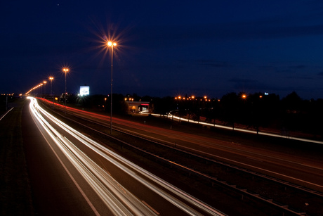 Avondopname snelweg