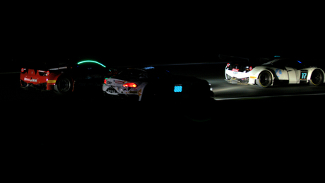 Op race snelheid in de nacht