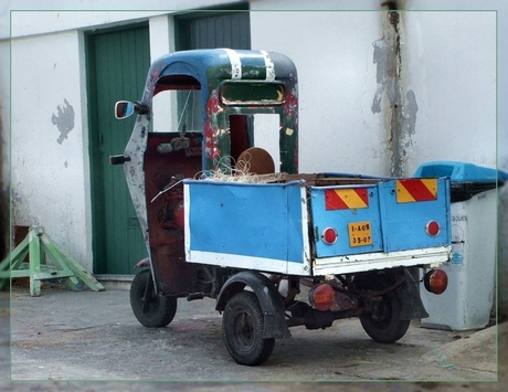 Vracht Tuk-Tuk op de Azoren..
