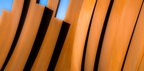 216,5° Arc x 21 sculpture of Bernar Venet