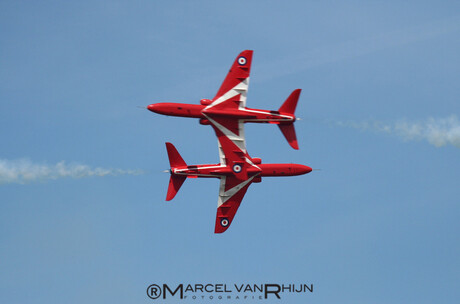 The red arrows