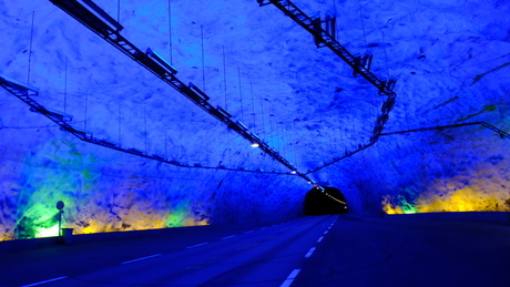 Laerdal tunnel 24,5 km lang