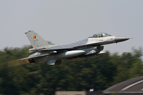 F-16 Take Off