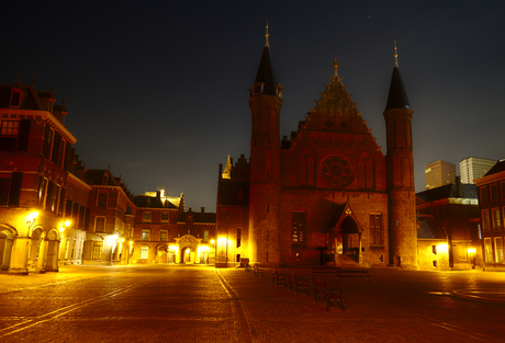 Binnenhof at Night