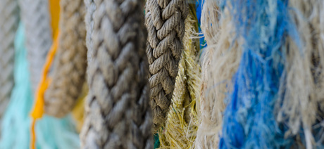 gekleurde touwen