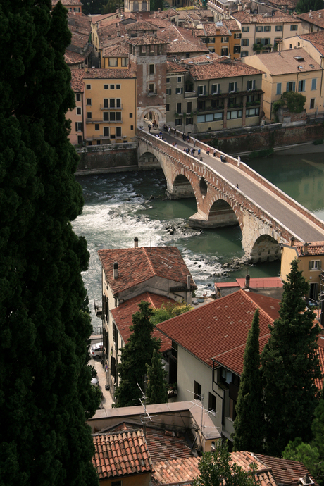 Ponte Pietra