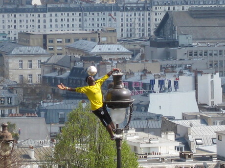 voetballer in Parijs