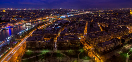 paris by night