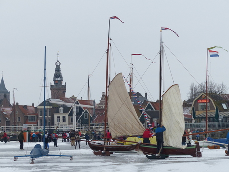 Ijszeilers bij Monnickendam