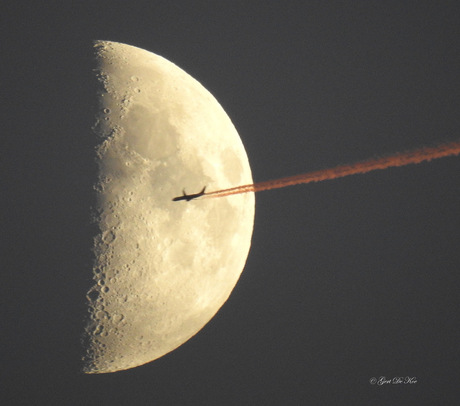 Flying To The Moon 3...