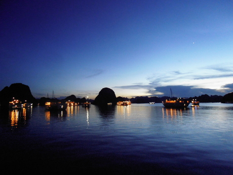 Nacht in Halong Bay