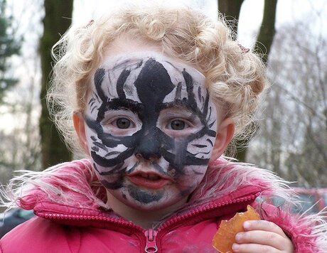 geschminkt als zebra