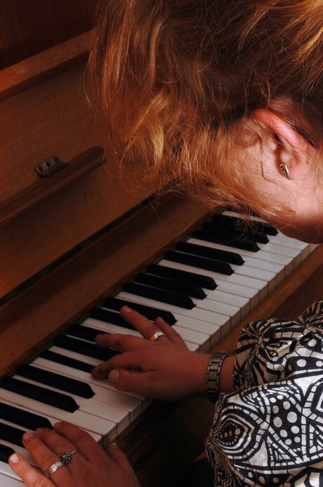 playing the piano2