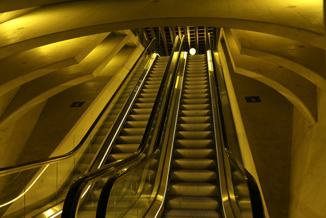 Station Luik, roltrap