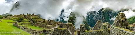 Panorama Machu Picchu in de mist