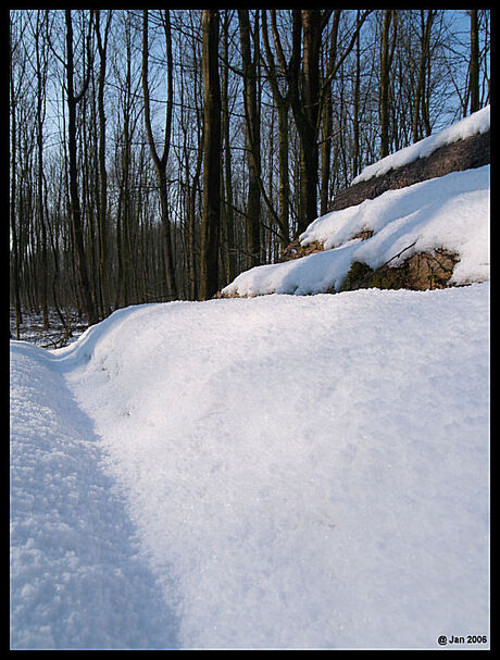 Paaltje sneeuw