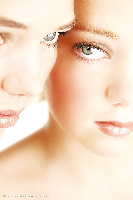 2 zussen anders bewerkt