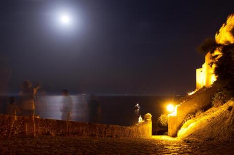 Maneschijn in Bonifacio