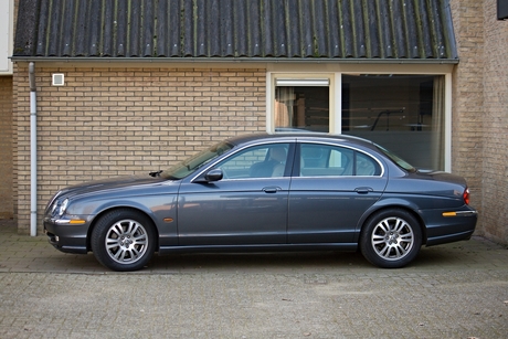 JAGUAR S-TYPE 4.2 V8