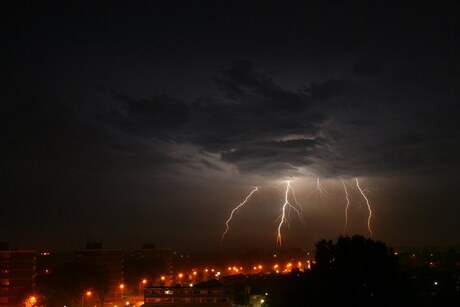 onweer Middelburg 25-05-2009