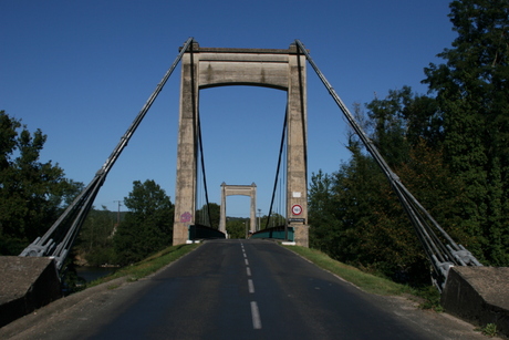 brug over de Dordogne