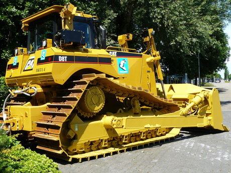 Caterpillar D8T