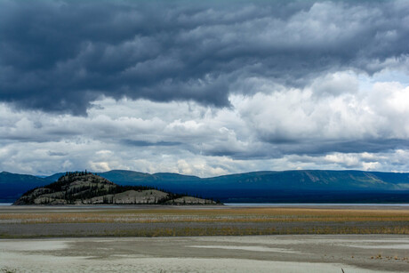 Kluane Lake, Yukon - Canada