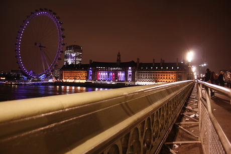 london by night