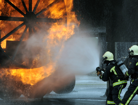 Brandweer demo op Schiphol Airport