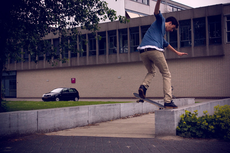 Fakie Tailslide