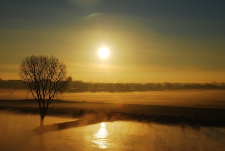 Ochtend glorie vanaf de Jan Blankenbrug zicht op Vianen