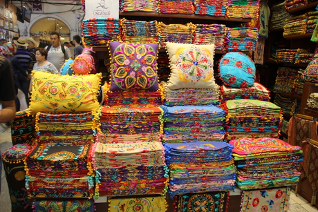 Kleur in de Grand Bazaar in Istanbul