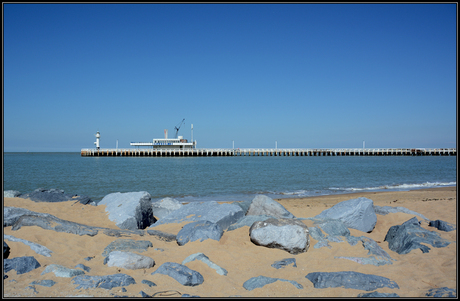 Pier te Oostende..JPG
